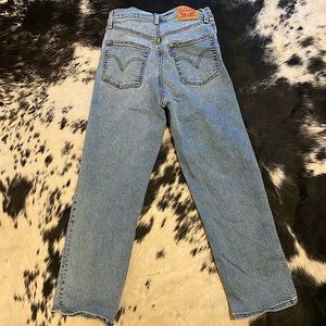 Levi’s | Ribcage Straight Ankle Jeans